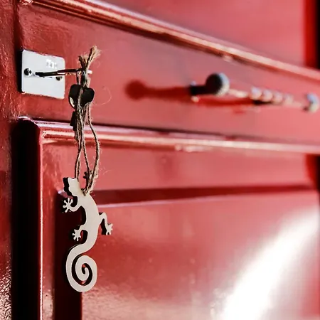 度假居 Zazzamitahouse