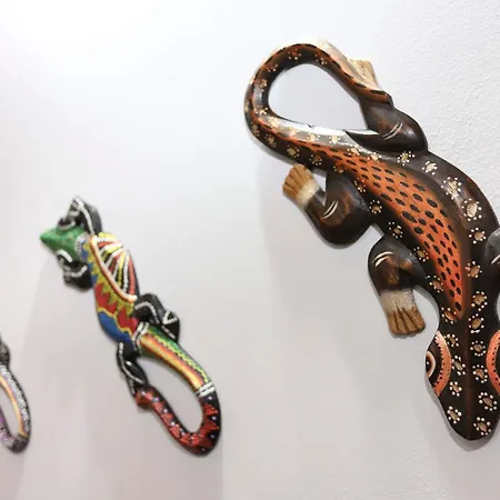 Zazzamitahouse 卡塔尼亚